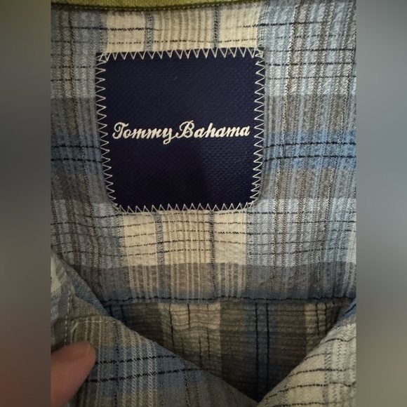 Tommy Bahama 100% Silk Button Down Shirt - Picture 3 of 5
